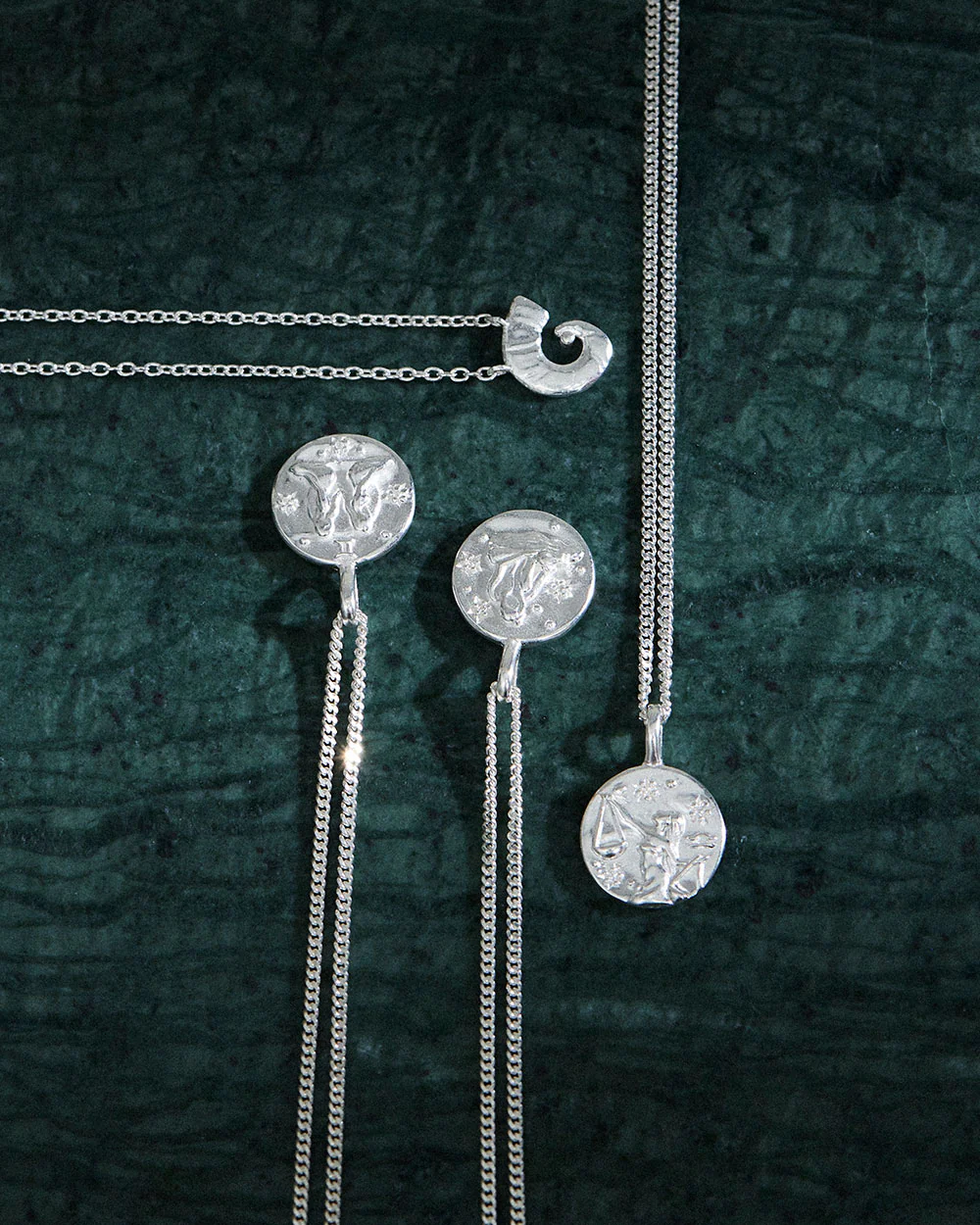AQUARIUS PETITE ZODIAC (STERLING SILVER) - Image 3