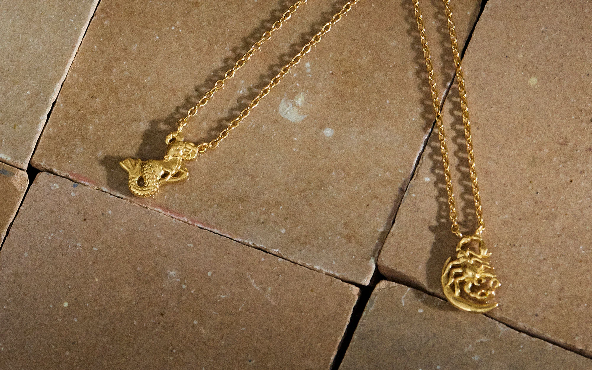 CAPRICORN STAR SIGN NECKLACE (18K GOLD VERMEIL) - Image 3
