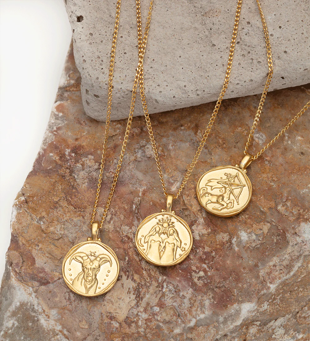 CAPRICORN ZODIAC NECKLACE (18K GOLD VERMEIL) - Image 6