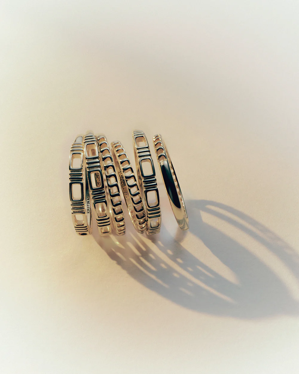 ELEMENTAL CHAIN RING (9K GOLD) - Image 3