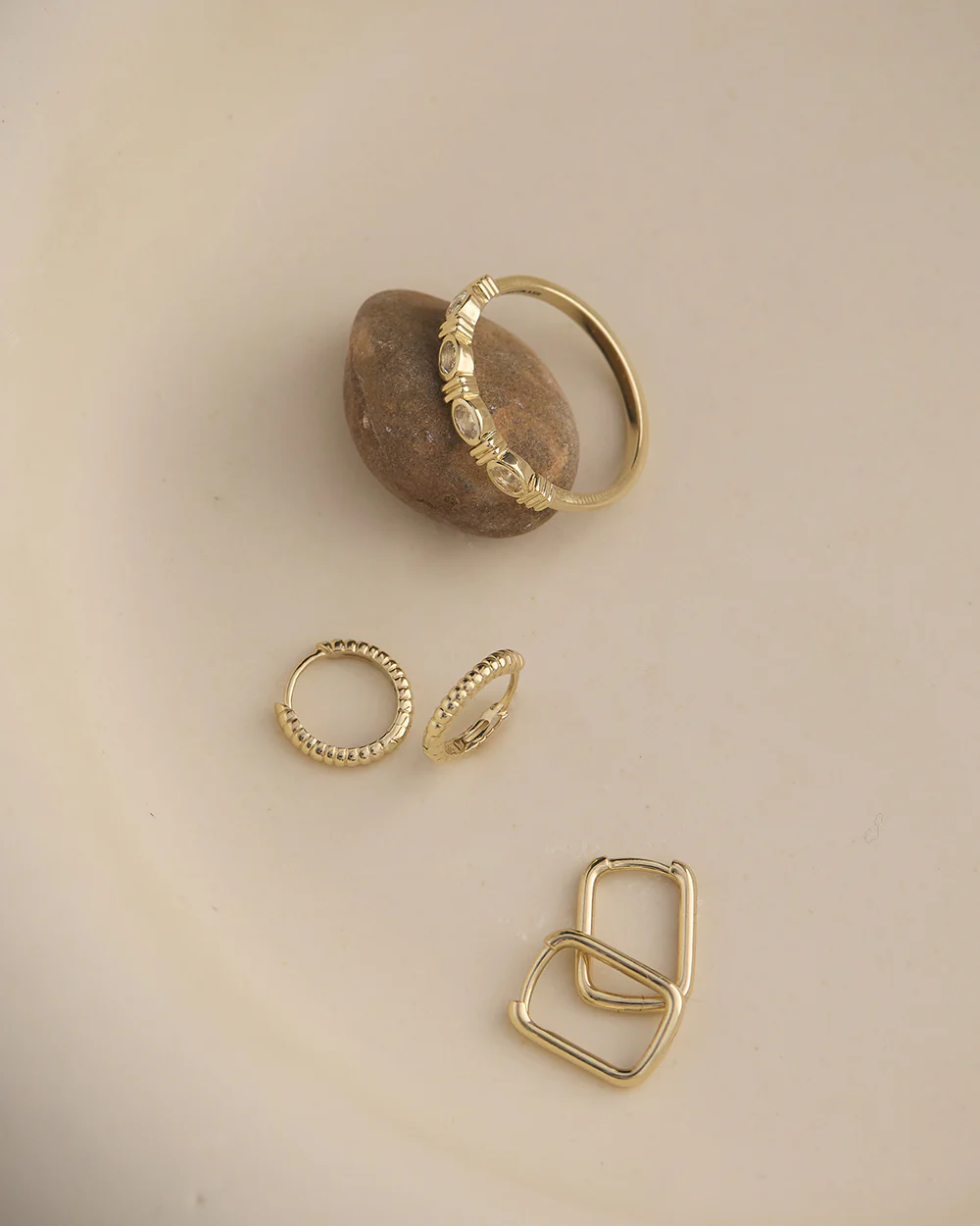 ELEMENTAL FINE HUGGIES (9K GOLD) - Image 3