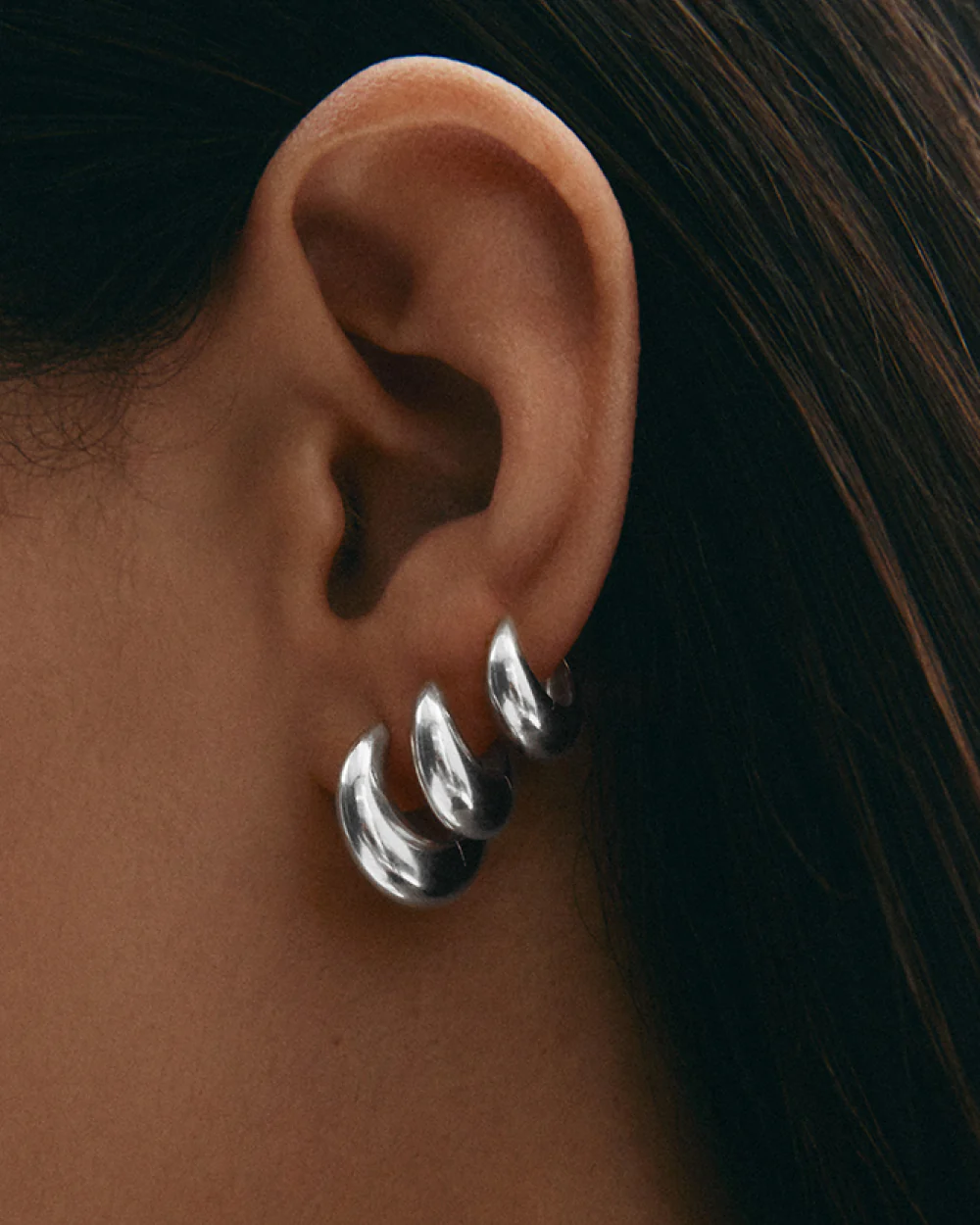 INDIGO HOOPS MEDIUM (STERLING SILVER) - Image 2
