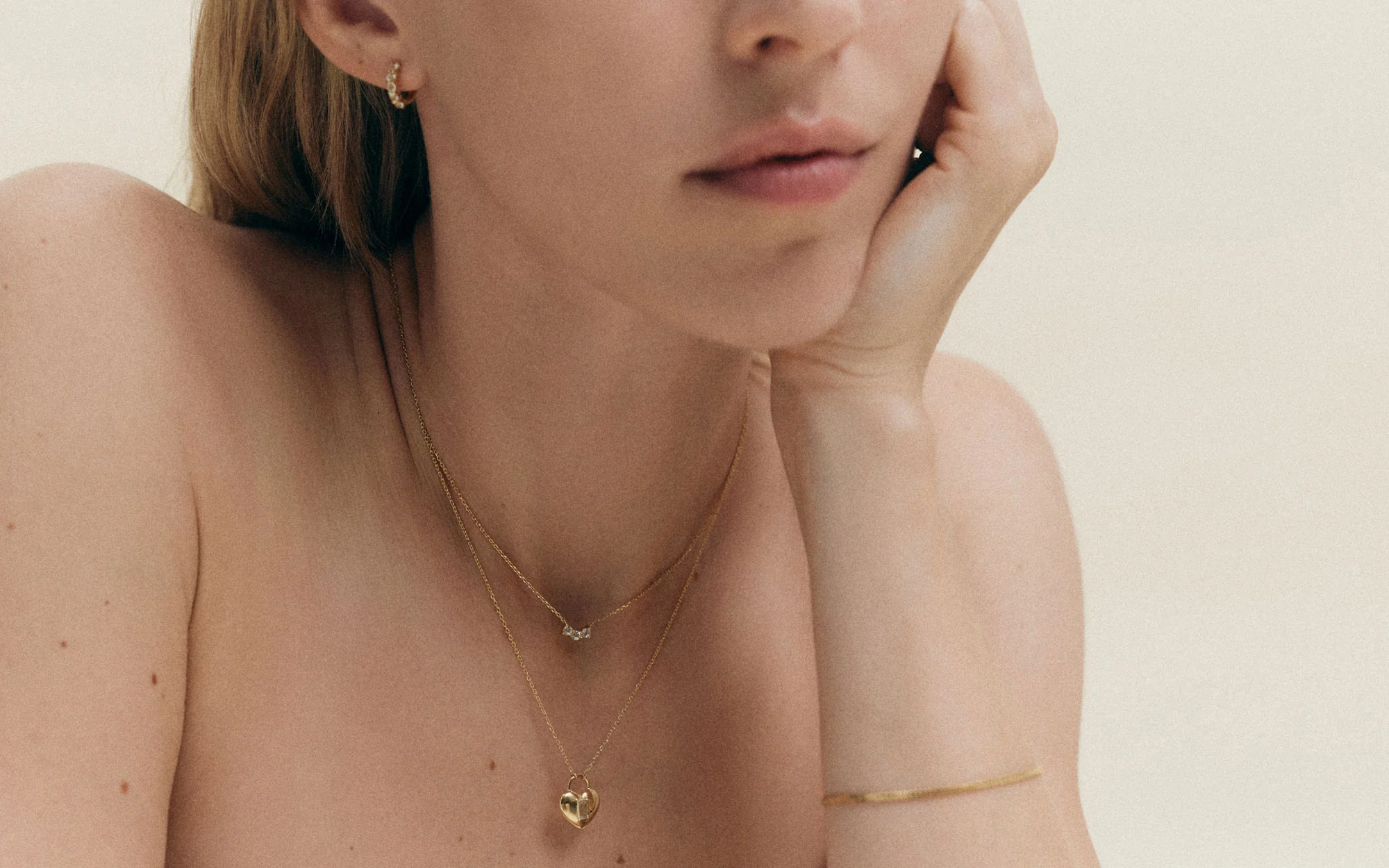 LUMEN NECKLACE (18K GOLD VERMEIL) - Image 5