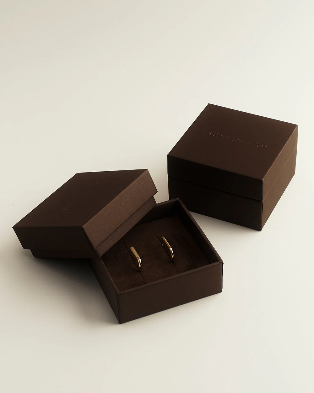 LUNA HUGGIES (18K GOLD PLATED) - Image 7