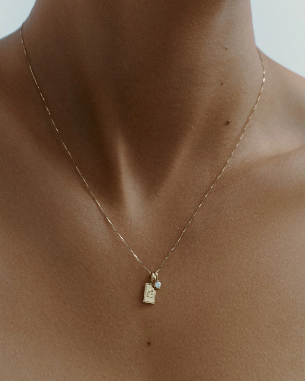 RESONATE INITIAL (9K GOLD) - Image 2
