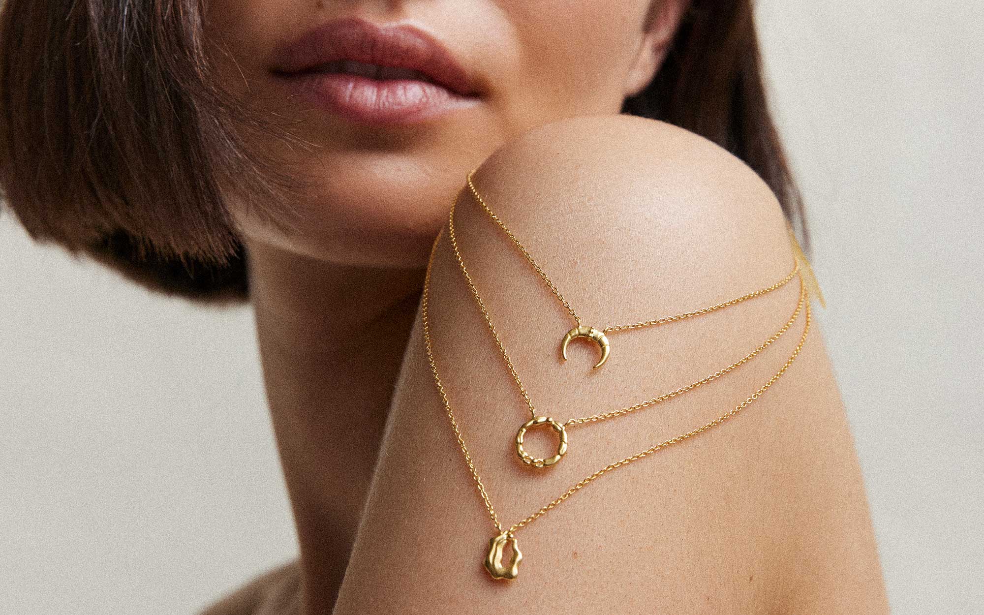 TAURUS STAR SIGN NECKLACE (18K GOLD VERMEIL) - Image 3