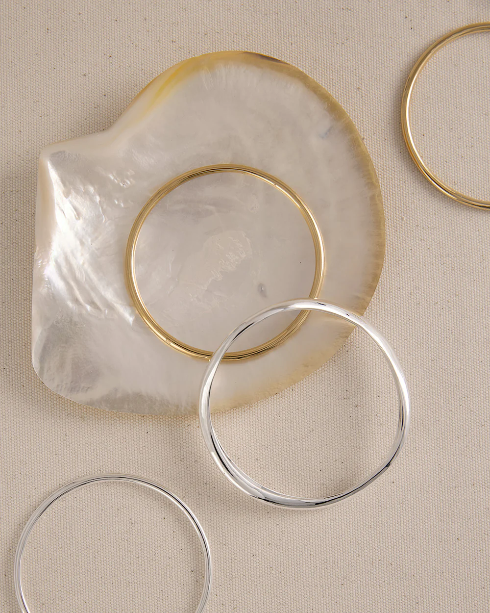 WITHIN MOTION BANGLE (18K GOLD PLATED) - Image 6